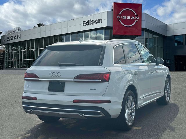 2023 Audi Q7 Premium Plus