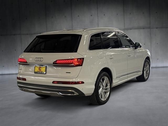 2023 Audi Q7 Premium Plus