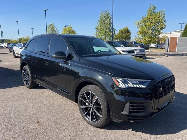 2023 Audi Q7 Premium Plus