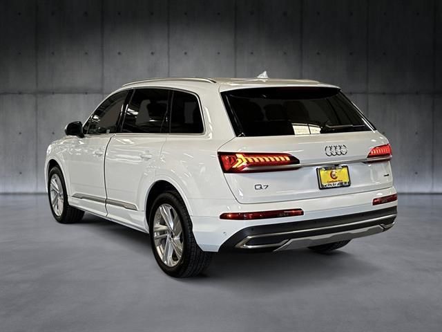 2023 Audi Q7 Premium Plus