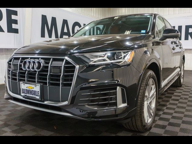 2023 Audi Q7 Premium Plus