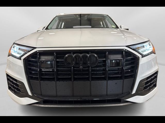 2023 Audi Q7 Premium Plus