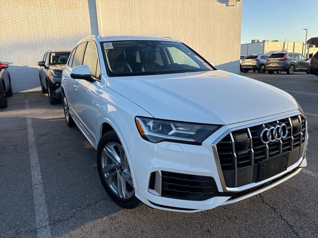 2023 Audi Q7 Premium Plus