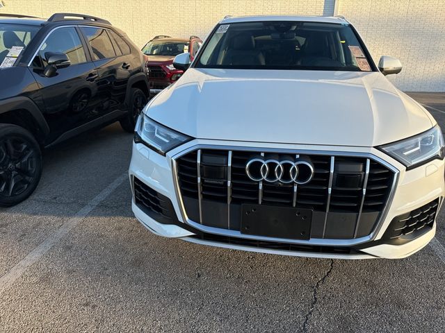 2023 Audi Q7 Premium Plus