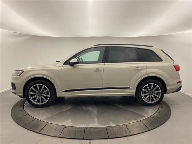 2023 Audi Q7 Premium Plus