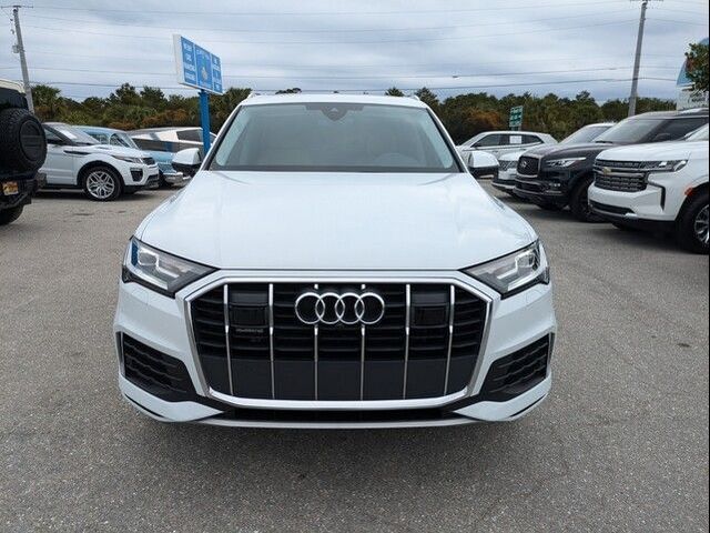 2023 Audi Q7 Premium Plus