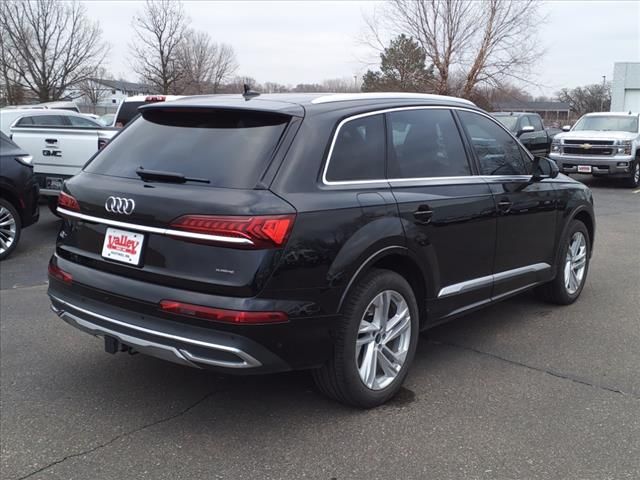 2023 Audi Q7 Premium Plus