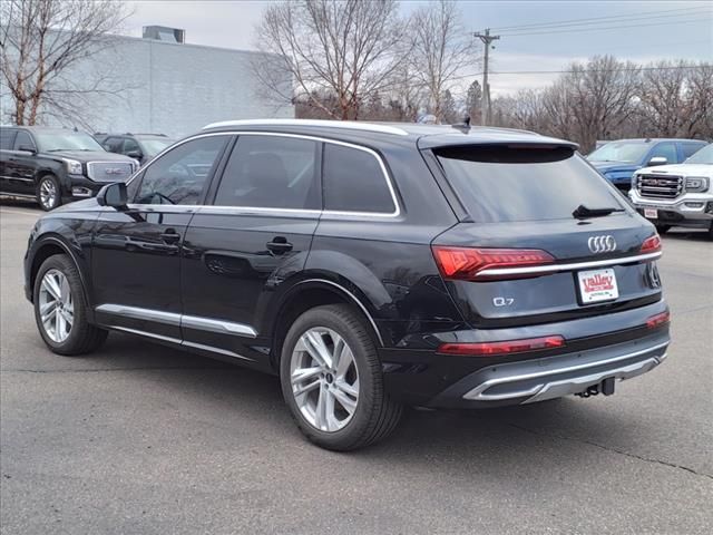 2023 Audi Q7 Premium Plus