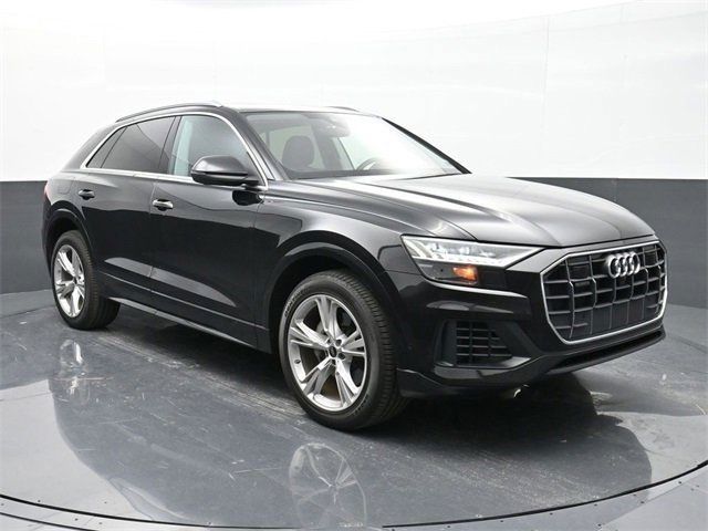 2023 Audi Q8 Premium