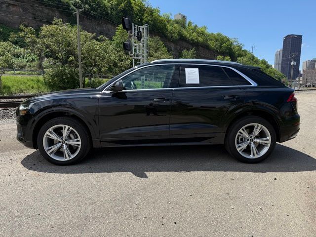 2023 Audi Q8 Premium