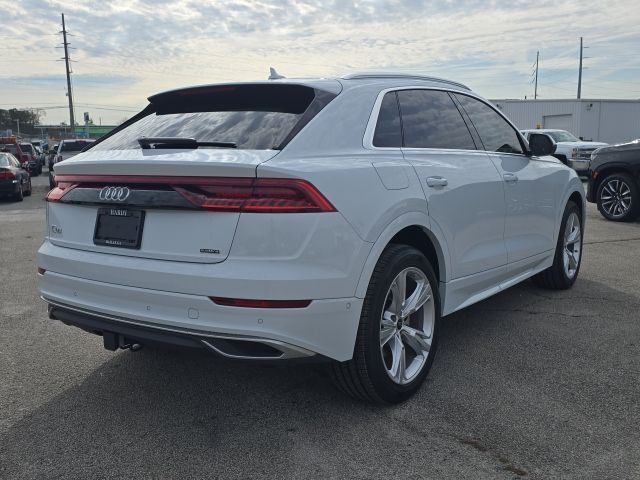 2023 Audi Q8 Premium