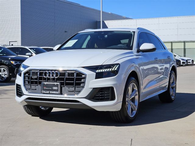 2023 Audi Q8 Premium Plus