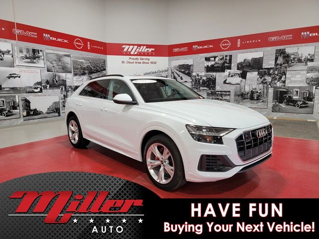 2023 Audi Q8 Premium Plus