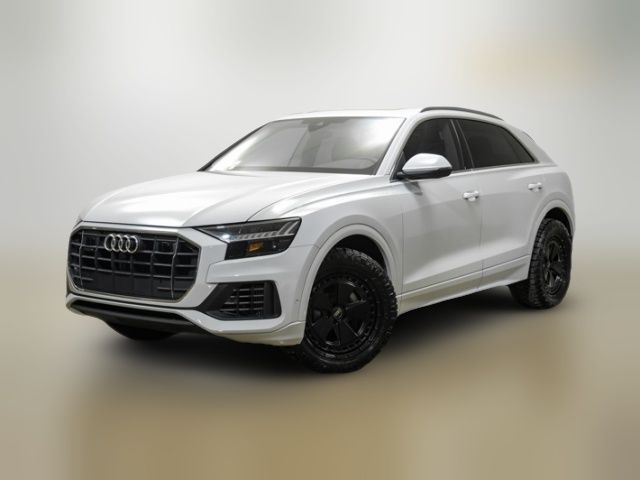 2023 Audi Q8 Premium Plus