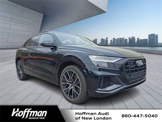 2023 Audi Q8 Premium Plus