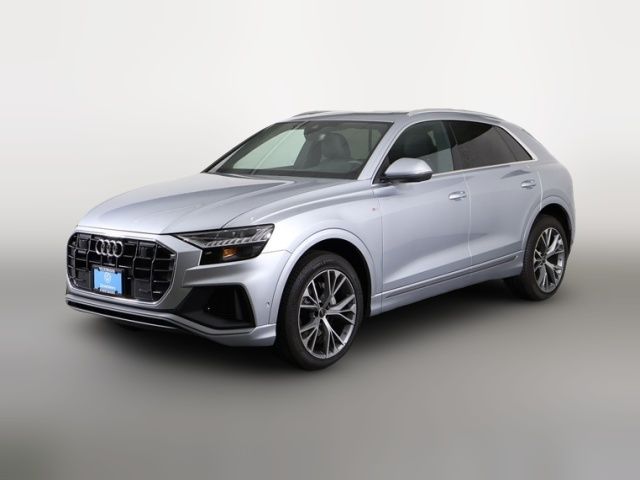 2023 Audi Q8 Premium Plus