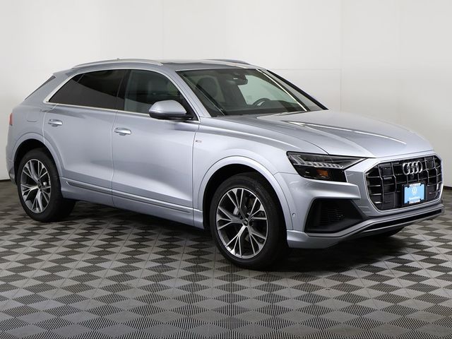 2023 Audi Q8 Premium Plus