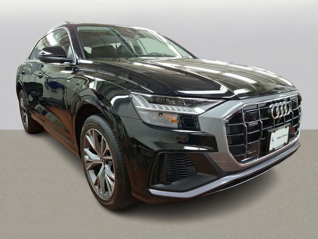 2023 Audi Q8 Premium Plus