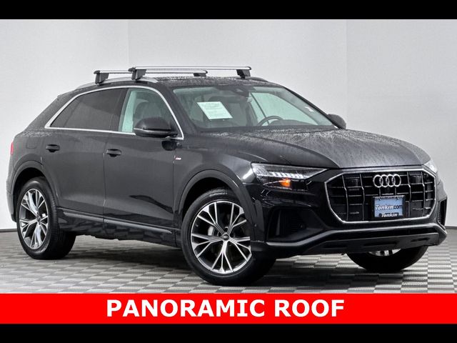 2023 Audi Q8 Premium Plus