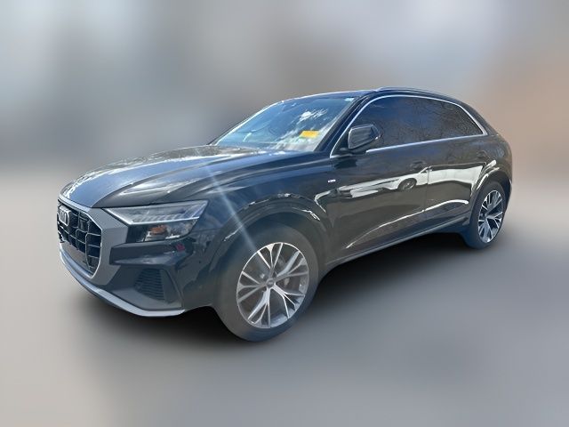 2023 Audi Q8 Premium Plus