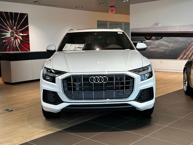 2023 Audi Q8 Premium