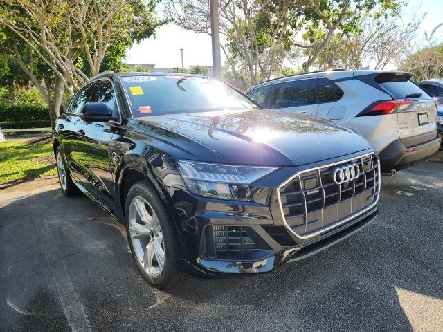 2023 Audi Q8 Premium Plus