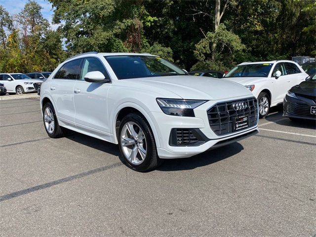 2023 Audi Q8 Premium Plus