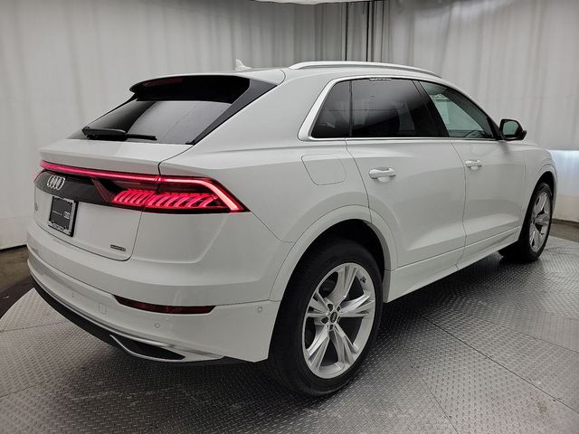 2023 Audi Q8 Premium Plus