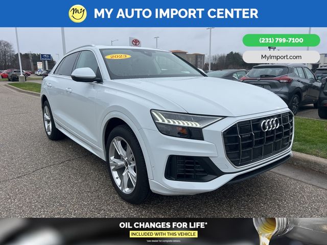 2023 Audi Q8 Premium Plus