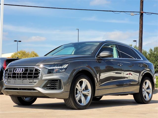 2023 Audi Q8 Premium Plus