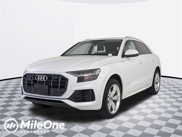 2023 Audi Q8 Premium Plus