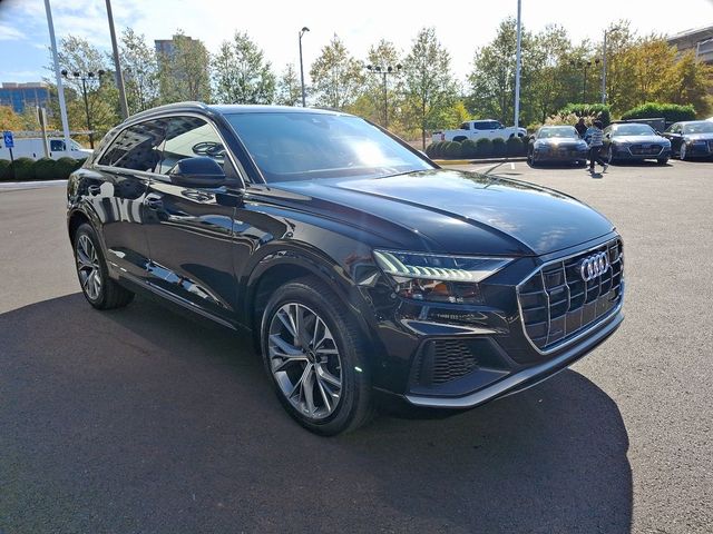 2023 Audi Q8 Premium Plus