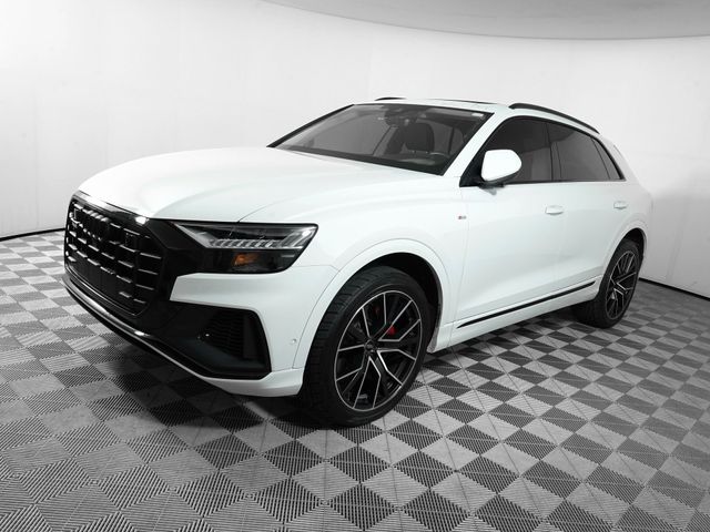 2023 Audi Q8 Premium Plus