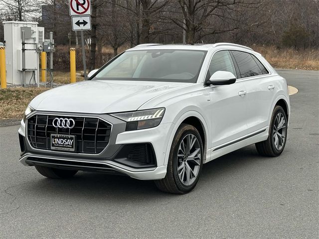 2023 Audi Q8 Premium Plus