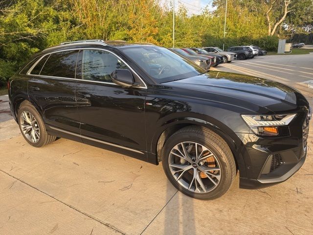 2023 Audi Q8 Premium Plus