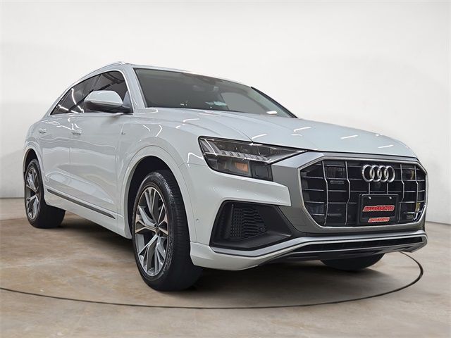 2023 Audi Q8 Premium Plus