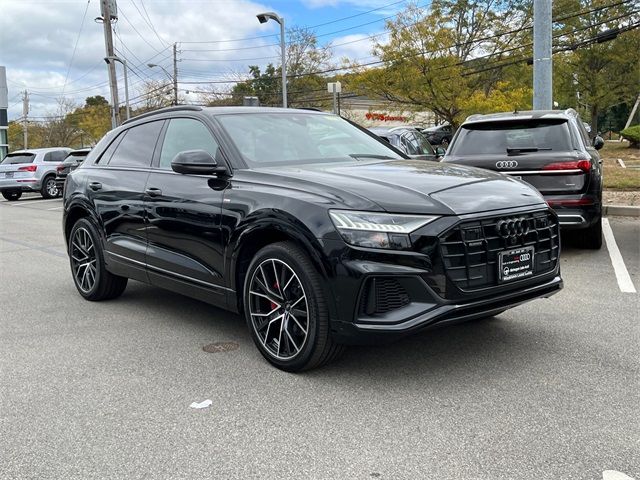 2023 Audi Q8 Premium Plus