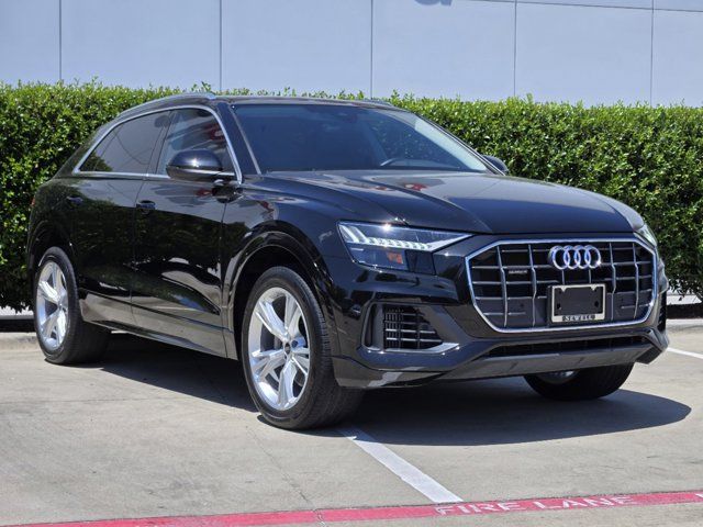 2023 Audi Q8 Premium