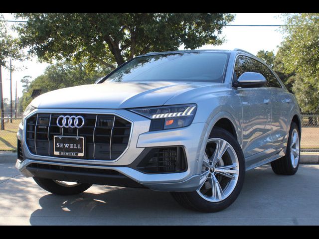 2023 Audi Q8 Premium