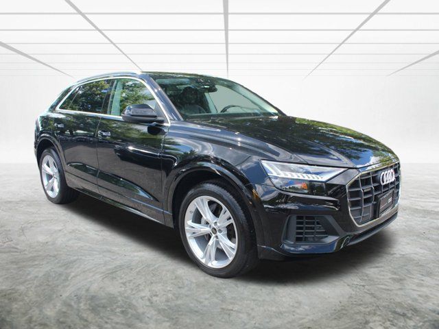 2023 Audi Q8 Premium