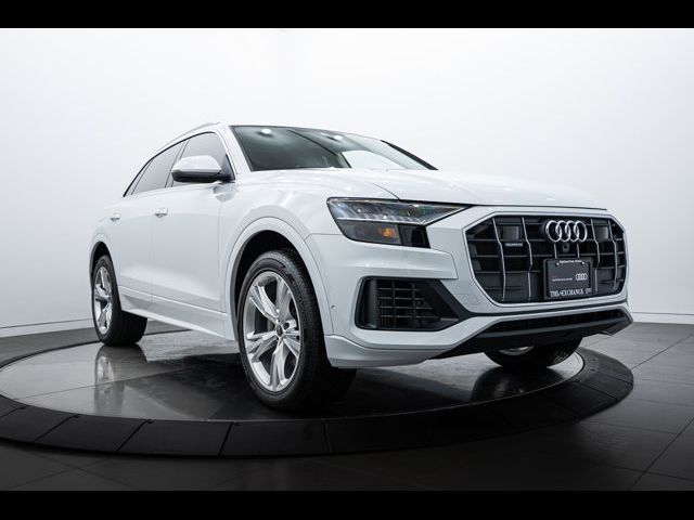 2023 Audi Q8 Premium Plus