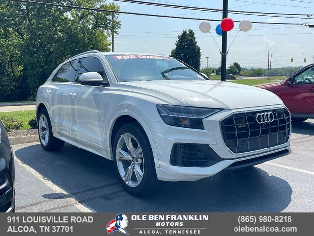 2023 Audi Q8 Premium Plus