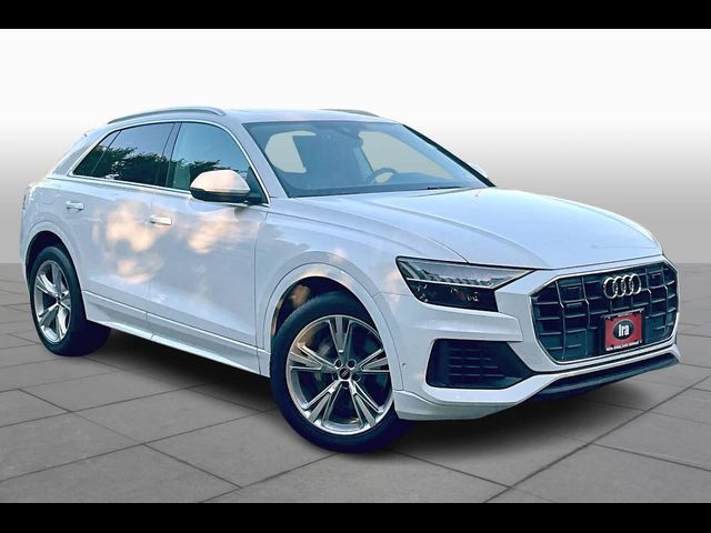 2023 Audi Q8 Premium Plus