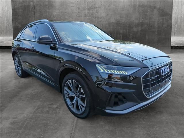 2023 Audi Q8 Premium Plus