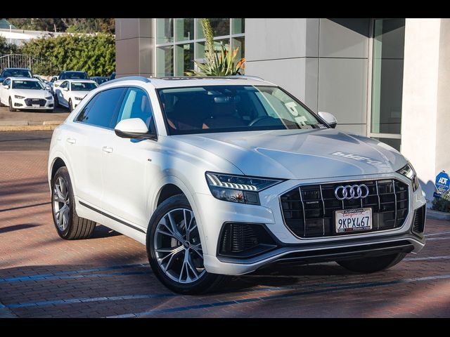 2023 Audi Q8 Premium Plus