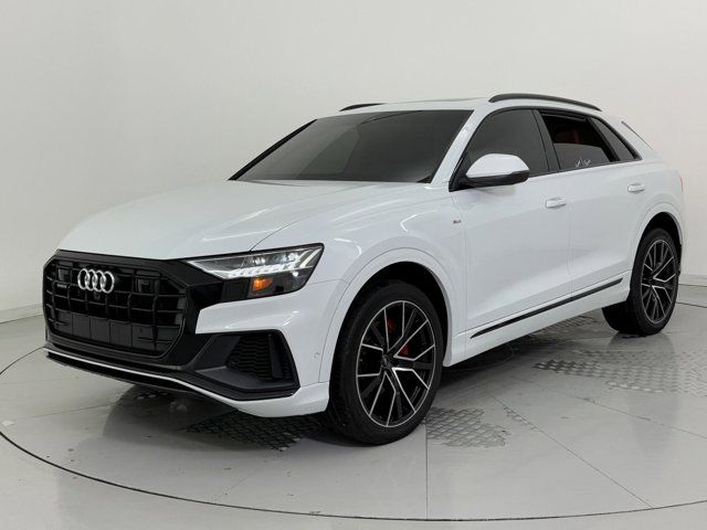 2023 Audi Q8 Premium Plus