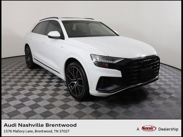 2023 Audi Q8 Premium Plus