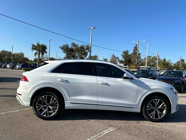 2023 Audi Q8 Premium Plus