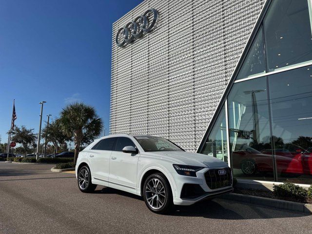 2023 Audi Q8 Premium Plus