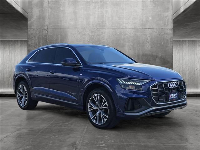 2023 Audi Q8 Premium Plus